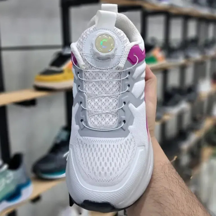 کفش اسپرت زنانه ساویسول سفید چرم صنعتی پانچ شده تنفسی کفی طبی